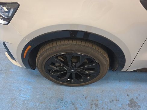 Used 2022 Kia Sorento SX FWD image 13
