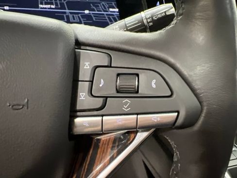 Used 2024 Cadillac Escalade Premium Luxury w/ LPO, Floor Liner Package AWD/4WD image 19