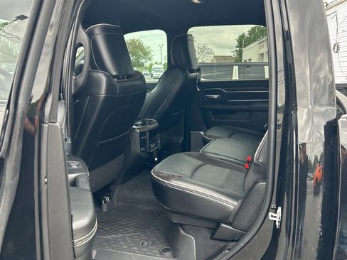 Used 2025 RAM 3500 Laramie AWD/4WD image 17