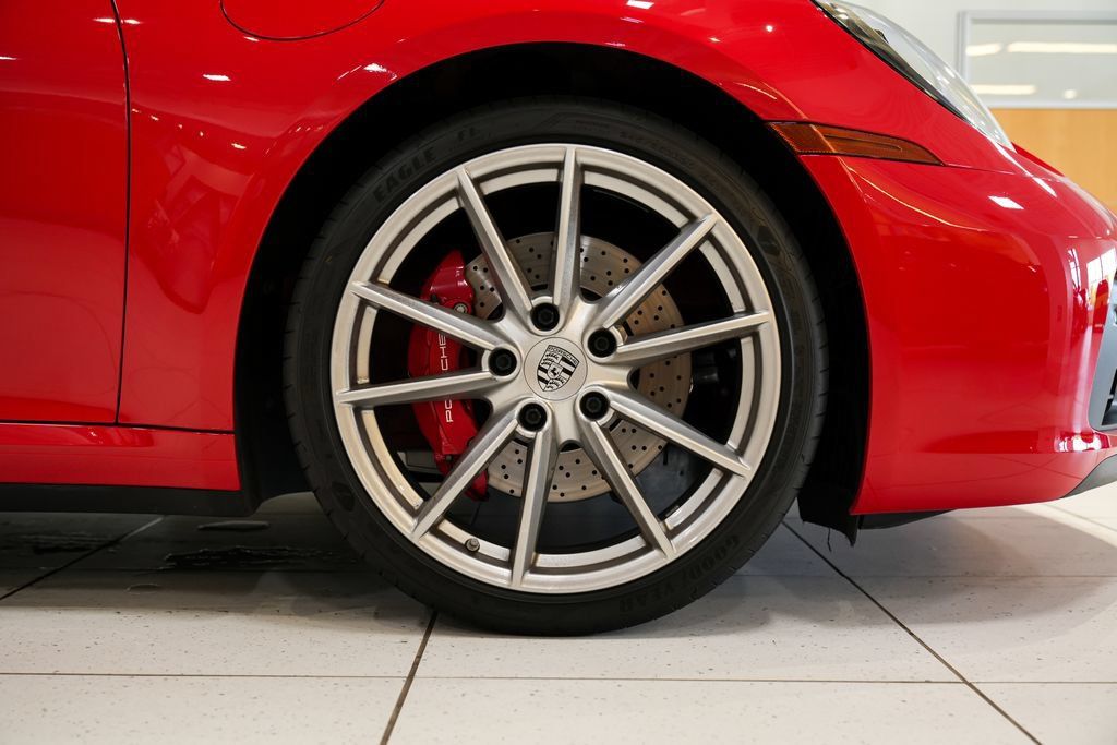 Used 2020 Porsche 911 Carrera S RWD image 22