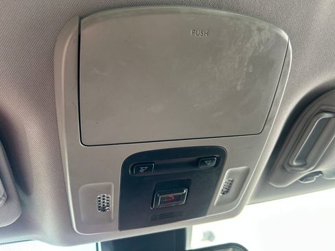 Used 2023 Toyota Camry SE image 17