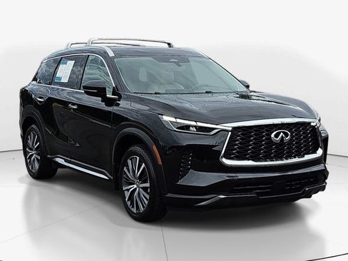 Used 2023 INFINITI QX60 Sensory w/ Cargo Package AWD/4WD image 2