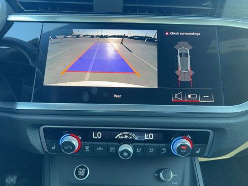 New 2025 Audi Q3 2.0T Premium image 24