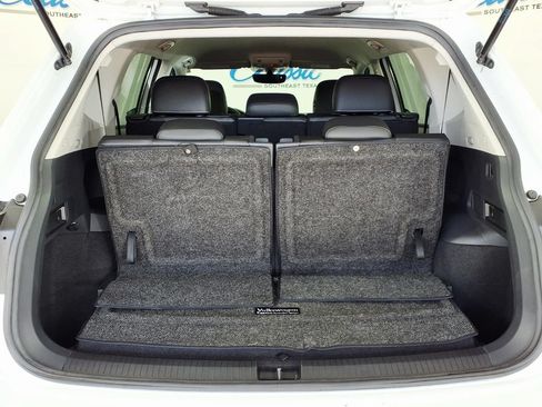 Used 2021 Volkswagen Tiguan SEL FWD image 10