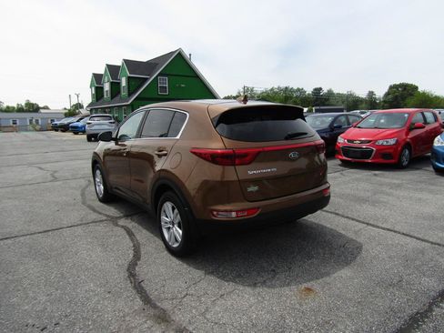 Used 2019 Kia Sportage LX FWD image 5