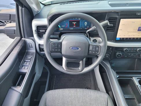 New 2026 Ford F250 XLT w/ XLT Premium Package AWD/4WD image 8
