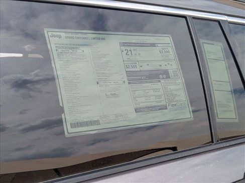 New 2025 Jeep Grand Cherokee L Limited image 19