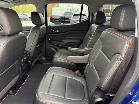 Used 2023 GMC Acadia AT4 w/ Technology Package image 17