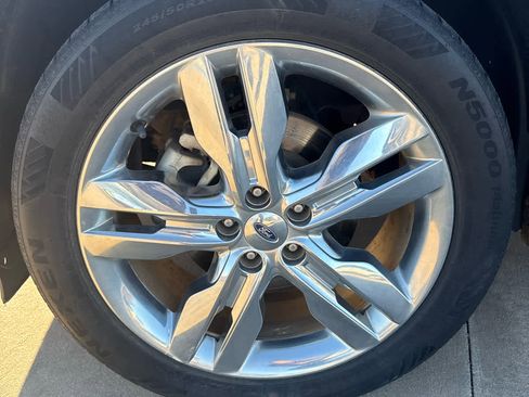 Used 2012 Ford Edge SEL image 10