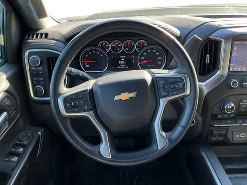 Used 2022 Chevrolet Silverado 1500 LTZ image 12