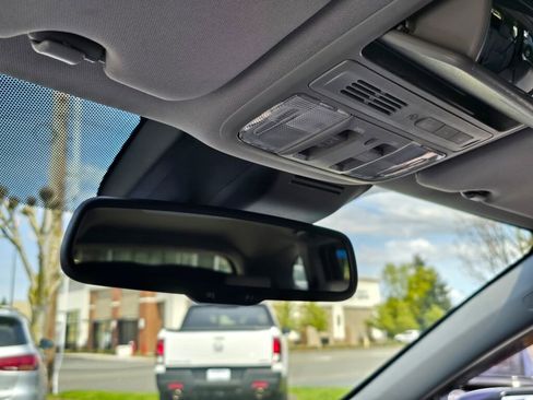 Used 2017 Honda CR-V Touring image 25