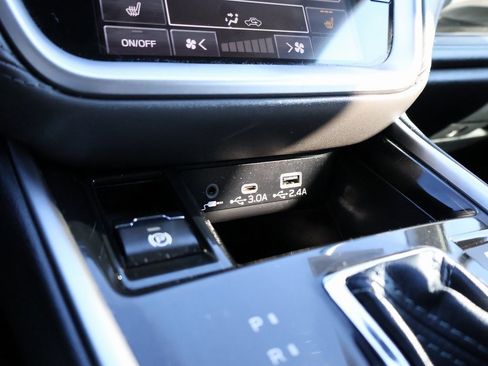 Used 2024 Subaru Outback Onyx Edition XT image 39