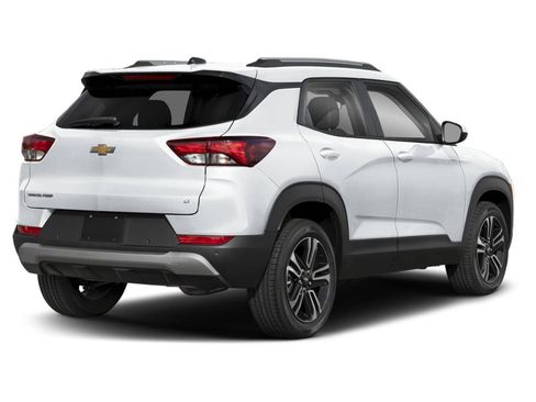 Used 2025 Chevrolet TrailBlazer LT w/ Driver Confidence Package AWD/4WD image 2