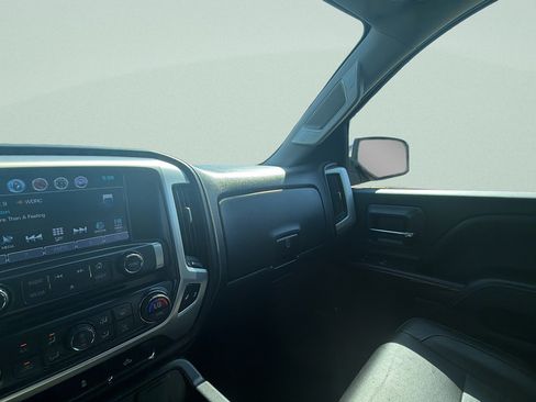 Used 2018 GMC Sierra 1500 SLT w/ SLT Premium Package AWD/4WD image 15