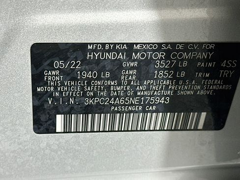 Used 2022 Hyundai Accent SE FWD image 12