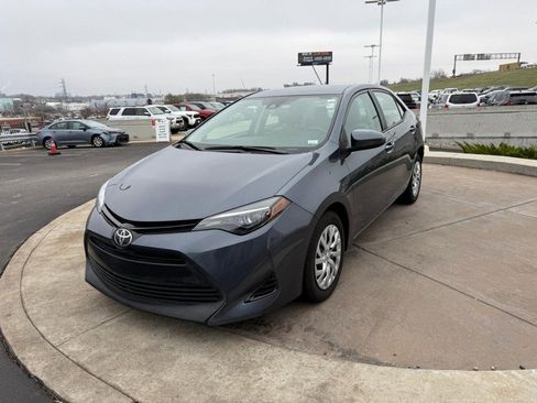 Used 2017 Toyota Corolla LE image 10