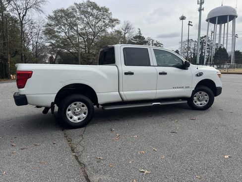 Used 2017 Nissan Titan S image 20