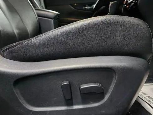 Used 2019 Nissan Rogue SL image 18