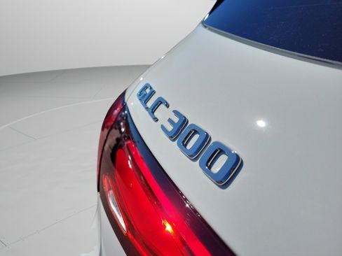 Certified 2026 Mercedes-Benz GLC 300 image 30