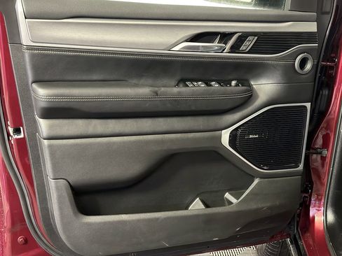 New 2026 Jeep Grand Wagoneer Limited AWD/4WD image 8