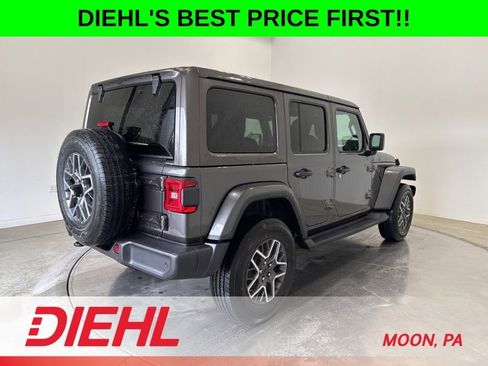 New 2026 Jeep Wrangler Unlimited Sahara AWD/4WD image 7