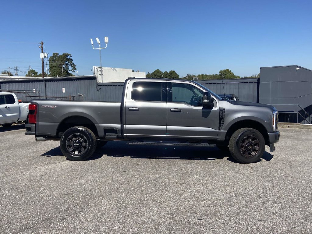 Used 2024 Ford F250 Lariat w/ Sport Appearance Package AWD/4WD image 2