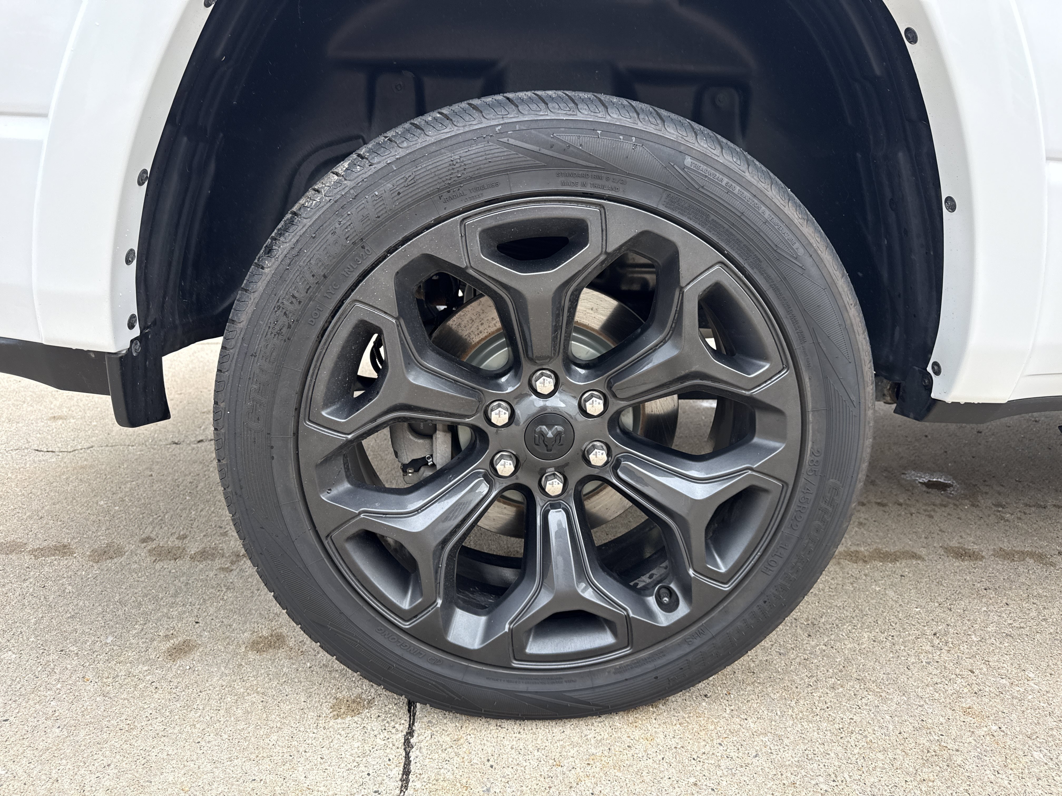 Used 2023 RAM 1500 Limited AWD/4WD image 30