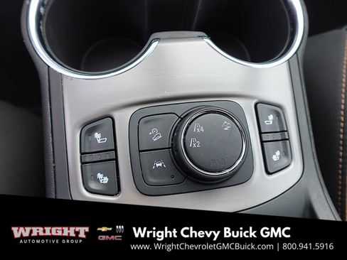 Used 2022 GMC Terrain AT4 image 24