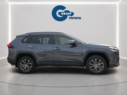 Used 2022 Toyota RAV4 Limited AWD/4WD image 9