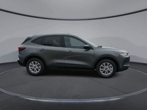 Used 2025 Ford Escape Active w/ Cold Weather Package image 9