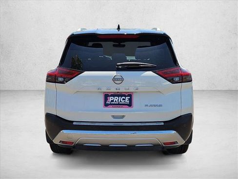 Used 2023 Nissan Rogue Platinum w/ Platinum Premium Package FWD image 8