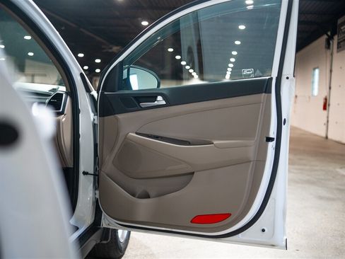 Used 2019 Hyundai Tucson SE FWD image 33