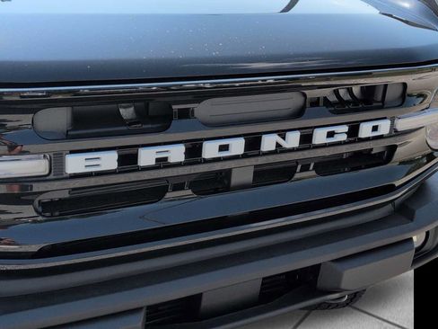 New 2026 Ford Bronco Outer Banks AWD/4WD image 4