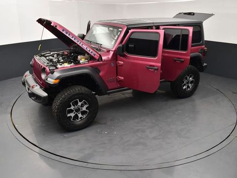 Used 2022 Jeep Wrangler Unlimited Rubicon w/ LED Lighting Group AWD/4WD image 27