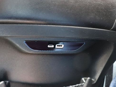 Used 2026 Chrysler Pacifica Select FWD image 25