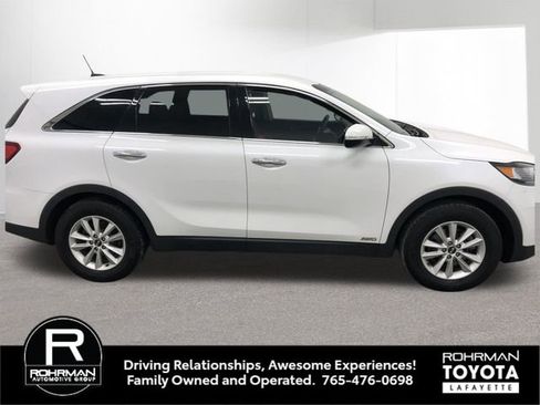 Used 2019 Kia Sorento LX image 8