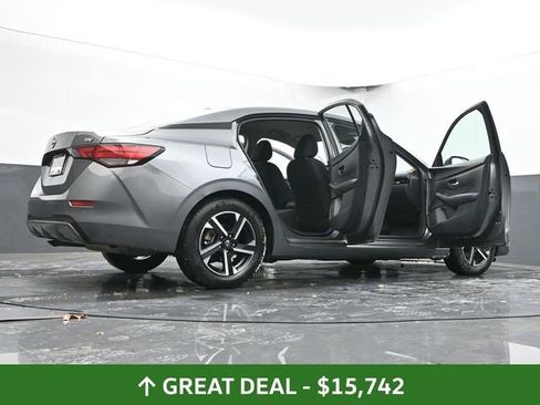 Used 2024 Nissan Sentra SV image 75