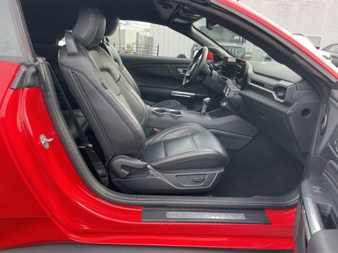 Used 2025 Ford Mustang Premium RWD image 11