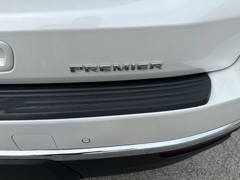 Used 2023 Chevrolet Suburban Premier w/ Premium Package AWD/4WD image 25
