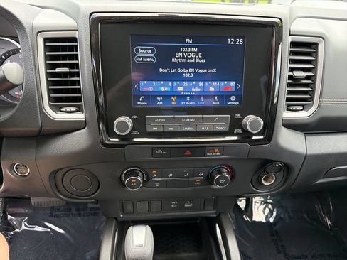 Used 2024 Nissan Frontier SV RWD image 23