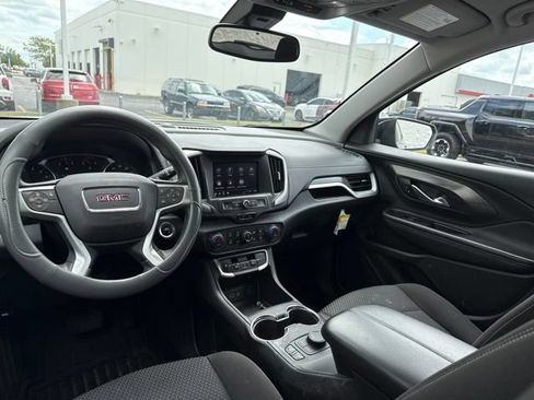 Used 2022 GMC Terrain SLE w/ Driver Convenience Package AWD/4WD image 11