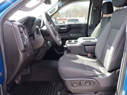 Used 2022 Chevrolet Silverado 1500 Custom w/ LPO, Dark Essentials Package image 4