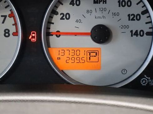 Used 2021 Nissan Frontier PRO-4X w/ Pro-4x Utility Package image 36