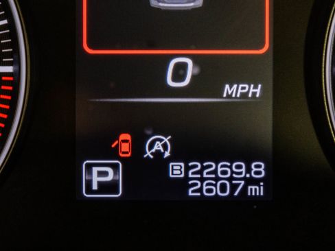 Used 2025 Subaru Legacy Premium AWD/4WD image 34