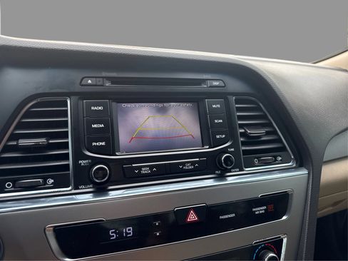Used 2016 Hyundai Sonata SE FWD image 25