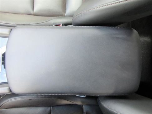 Used 2025 MAZDA MAZDA3 Hatchback w/Premium Plus Pkg image 14