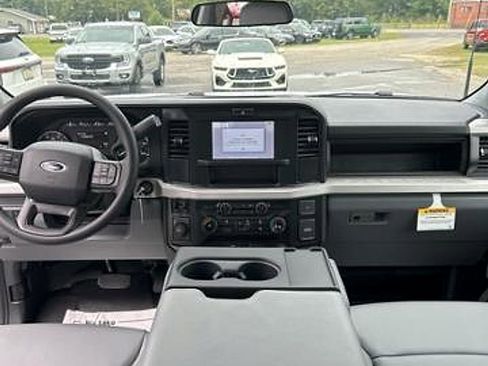 New 2026 Ford F350 XL w/ XL Chrome Package image 28