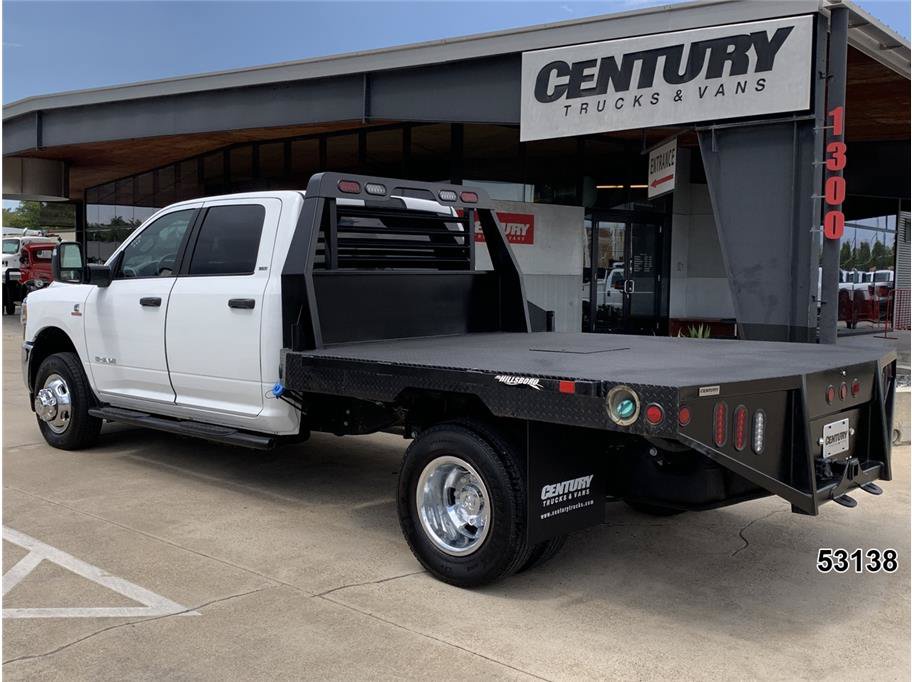 Used 2024 RAM 3500 SLT w/ Quick Order Package 2YG SLT AWD/4WD image 6