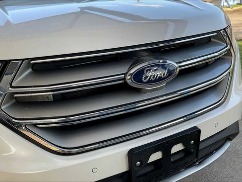 Used 2017 Ford Edge Titanium w/ Equipment Group 302A image 29