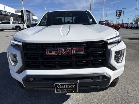 New 2026 GMC Canyon Elevation w/ Convenience Package image 2